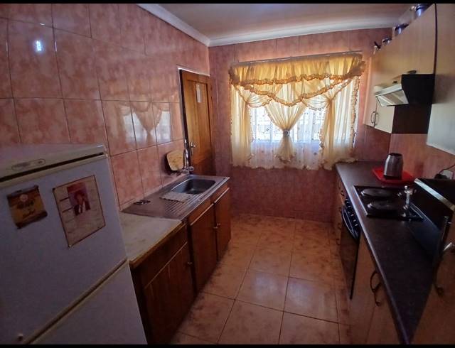 3 BEDROOM FREEHOLD FOR SALE IN SEBOKENG ZONE 10